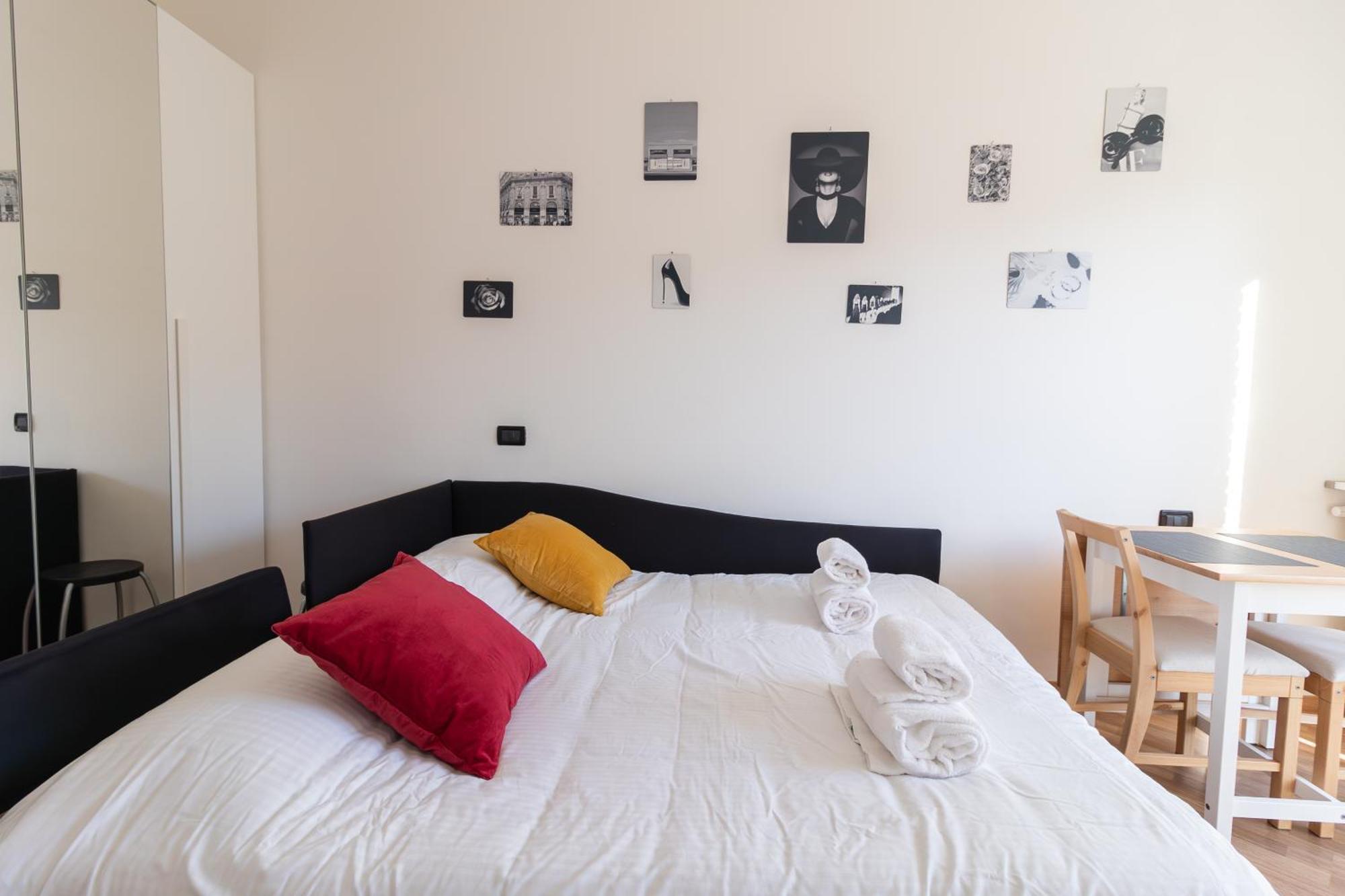 Abbiategrasso - Bocconi - 2 Camere Da Letto Mailand Exterior foto